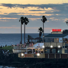 今天不想吃饼干头像