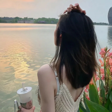 微甜|电商设计师头像