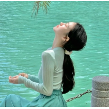 疲于奔命的阿呆°头像