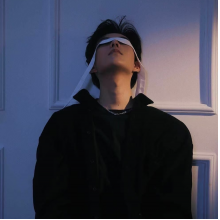 崔航和他的猫头像