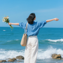 形赴山海衡风自愈头像
